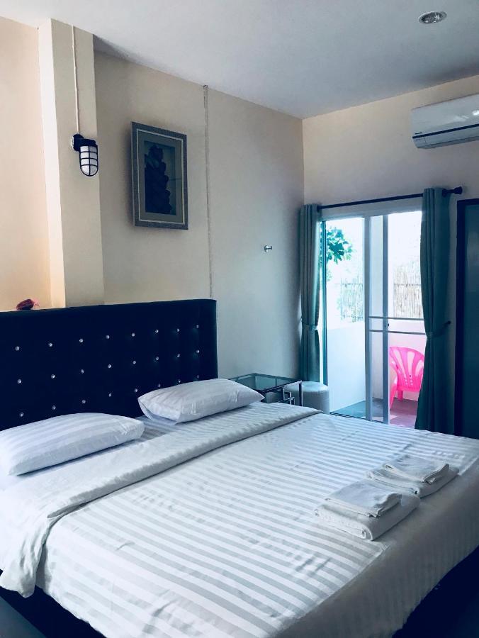 Baan Bon Resort Bang Tabun Phetcsaburi Kültér fotó