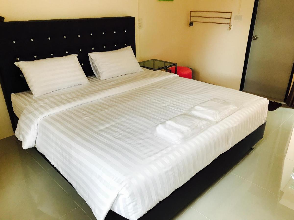 Baan Bon Resort Bang Tabun Phetcsaburi Kültér fotó